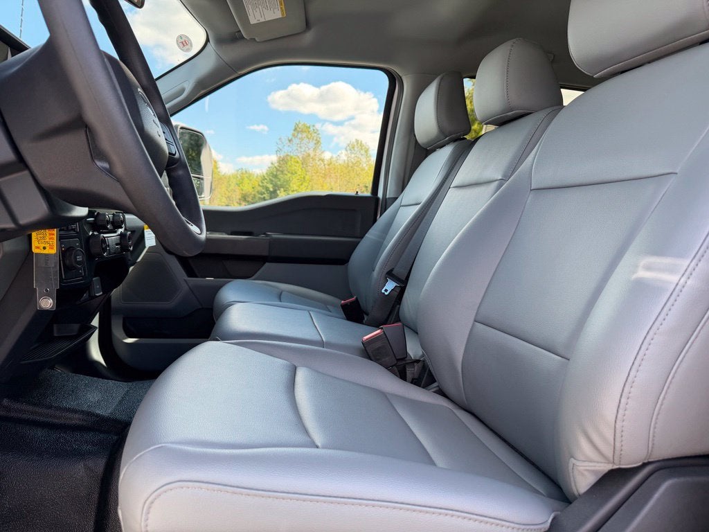 2027 Ford F-550SD XL DRW