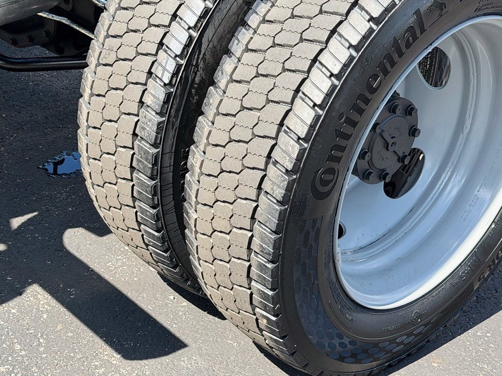 2027 Ford F-550SD XL DRW