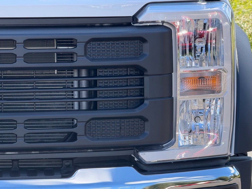 2027 Ford F-550SD XL DRW