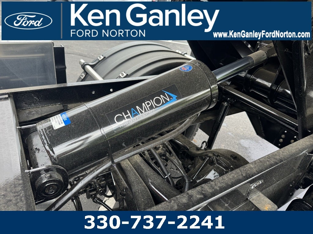 2026 Ford F-750SD Base