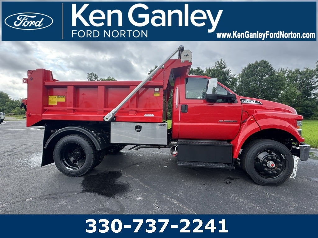 2026 Ford F-750SD Base