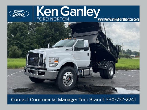 2027 Ford F-750SD Base