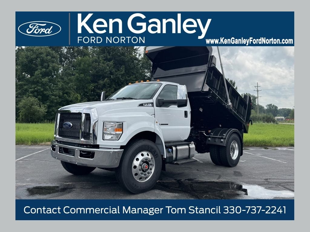 2027 Ford F-750SD Base