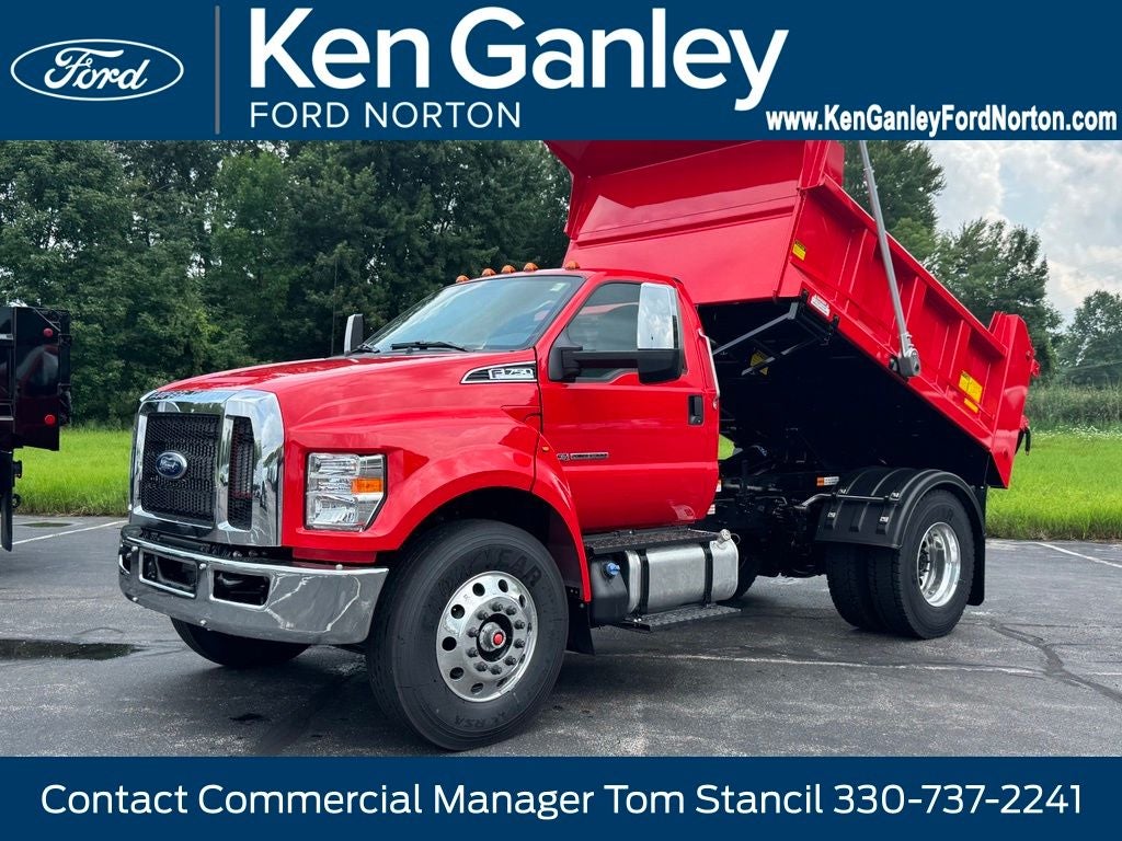 2027 Ford F-750SD Base