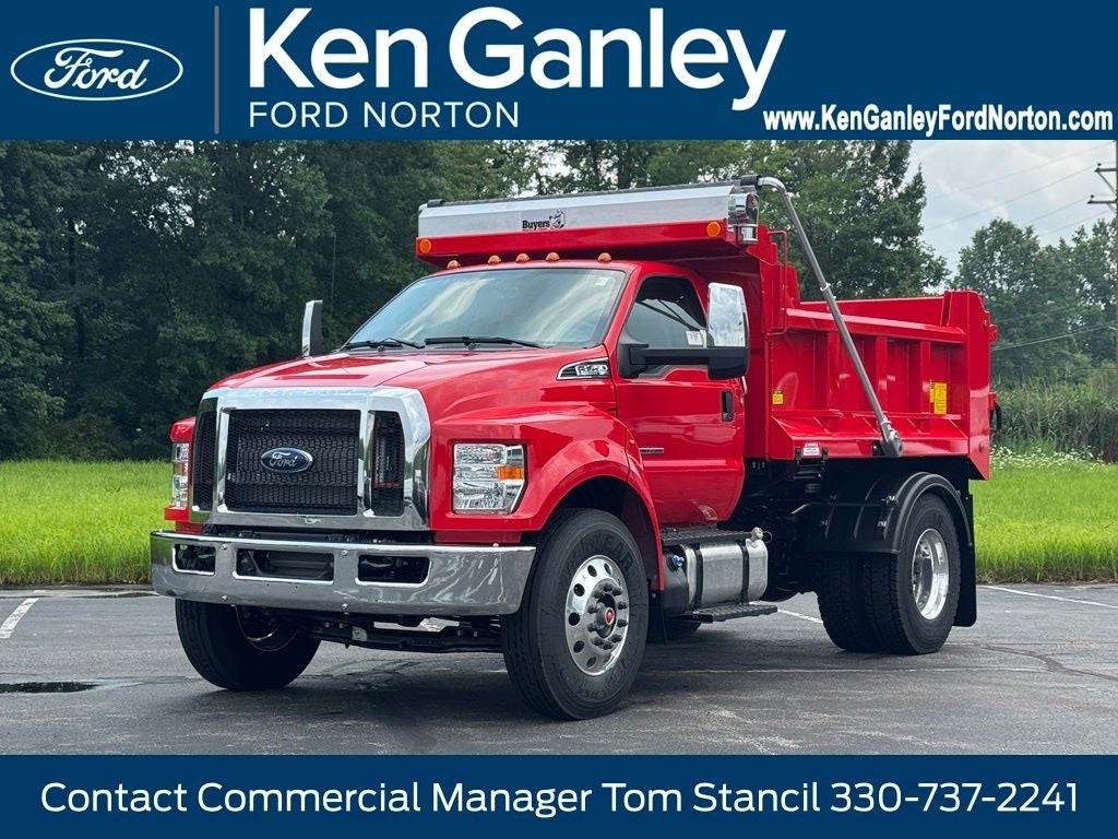 2027 Ford F-750SD Base