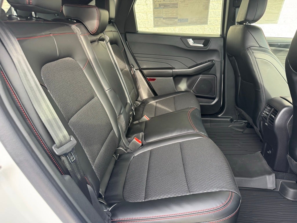 2026 Ford Escape Hybrid ST-Line Select