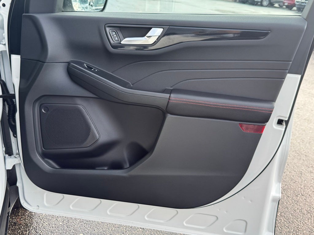 2026 Ford Escape Hybrid ST-Line Select