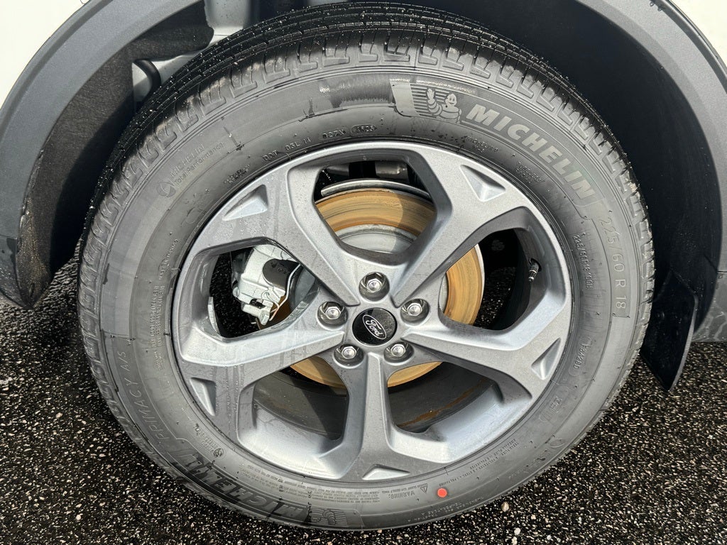 2026 Ford Escape Hybrid ST-Line Select