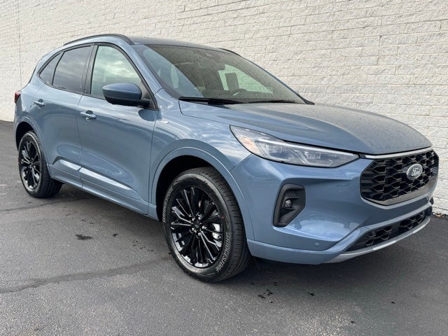 2026 Ford Escape Hybrid ST-Line Elite