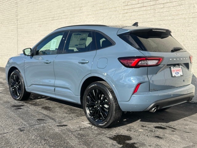 2026 Ford Escape Hybrid ST-Line Elite