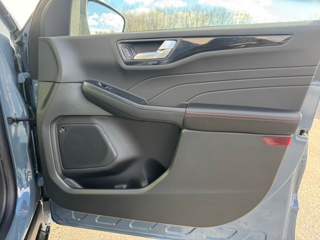 2026 Ford Escape Hybrid ST-Line Elite