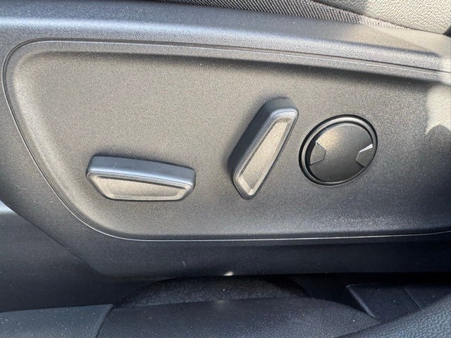 2026 Ford Escape Hybrid ST-Line Elite