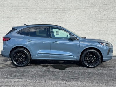 2026 Ford Escape Hybrid ST-Line Elite