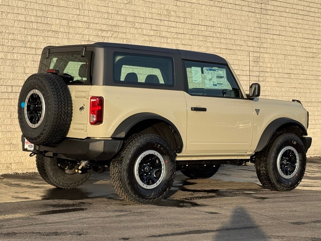 2025 Ford Bronco Base
