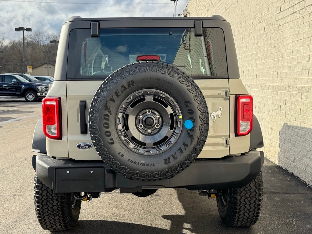 2025 Ford Bronco Base