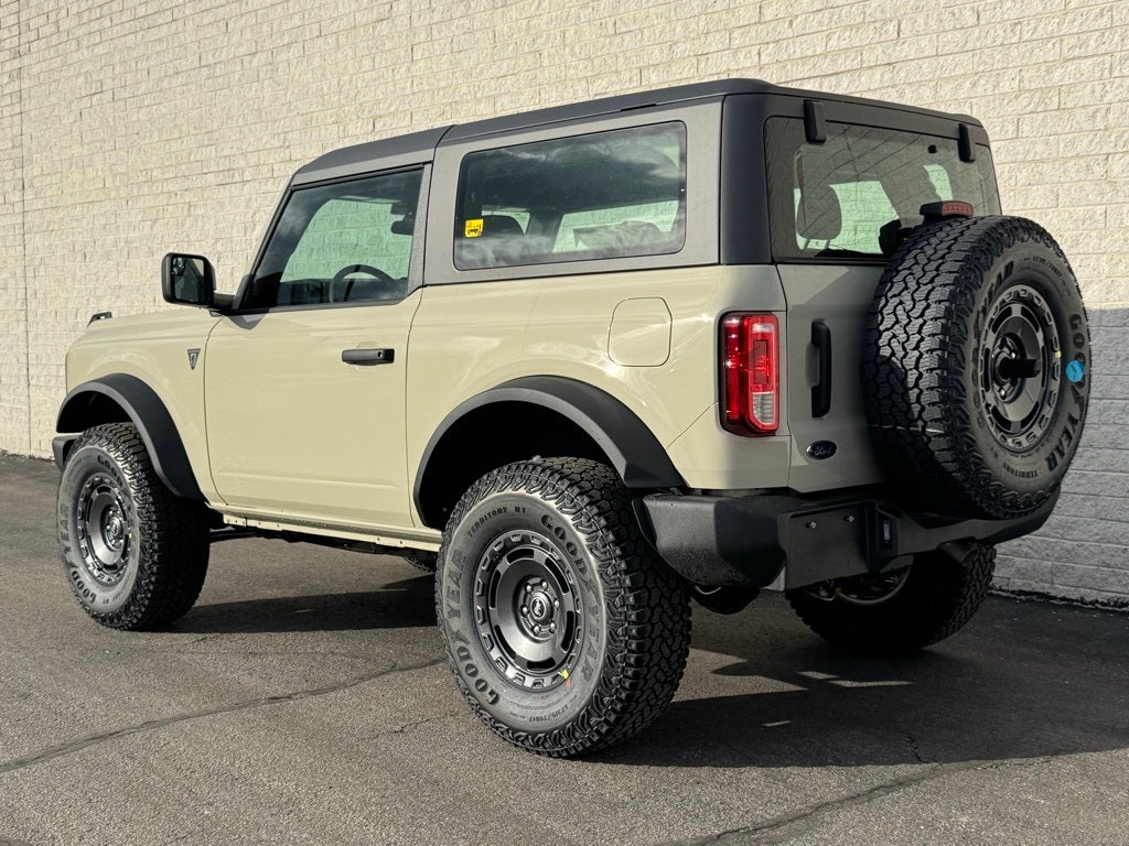 2025 Ford Bronco Base