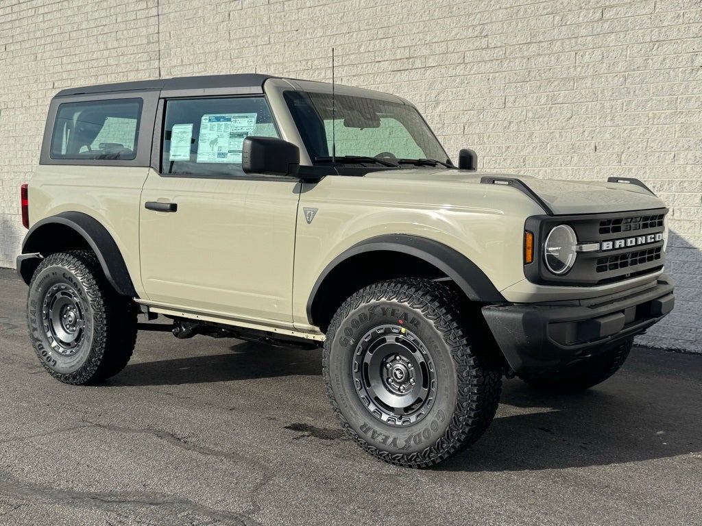 2025 Ford Bronco Base