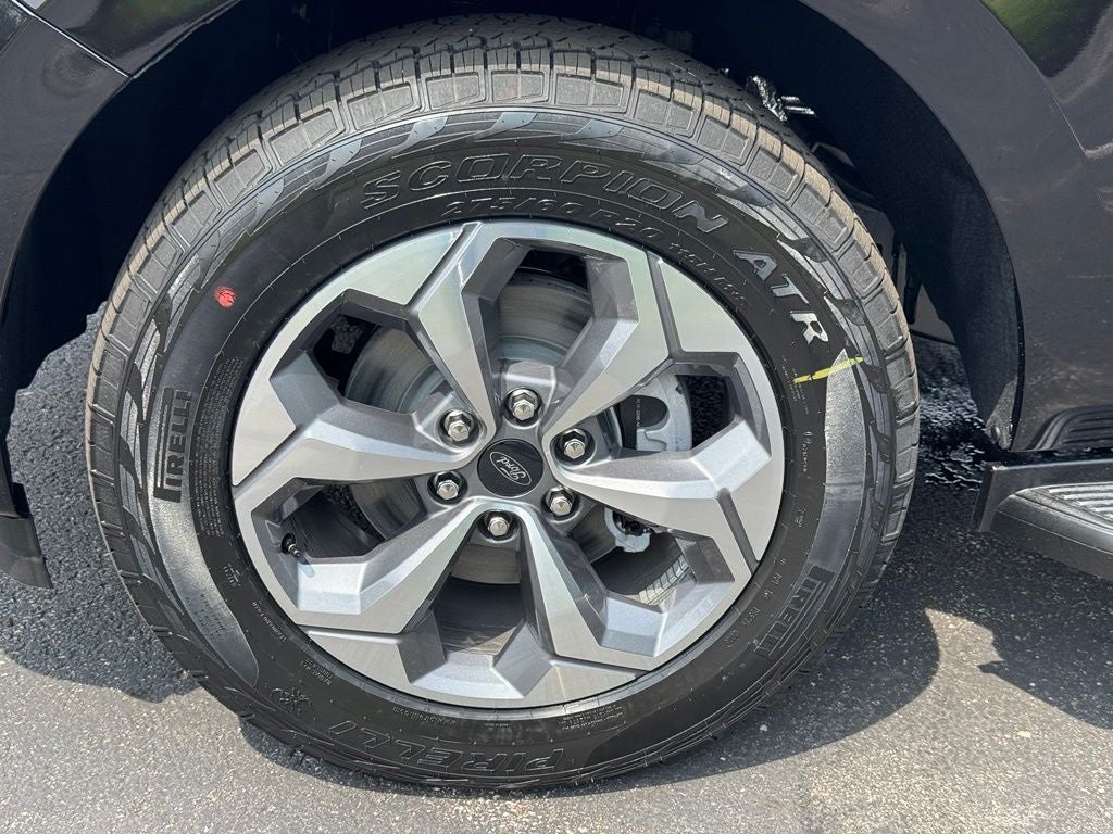 2027 Ford Expedition Active