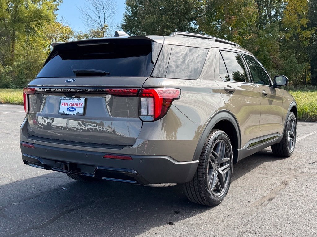 2027 Ford Explorer ST-Line