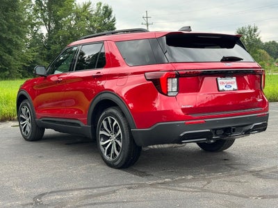 2026 Ford Explorer ST-Line
