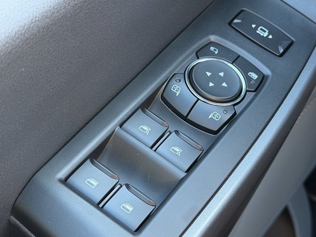 2027 Ford F-250SD XLT
