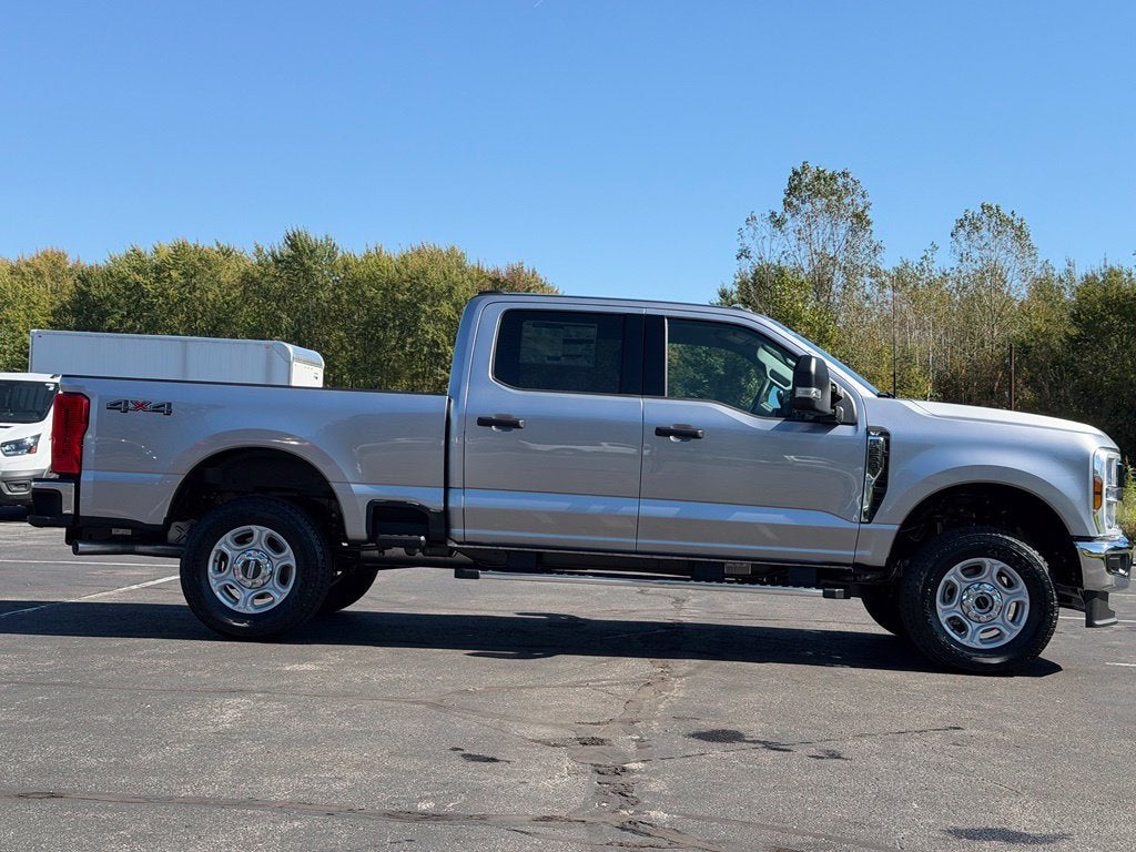2027 Ford F-250SD XLT