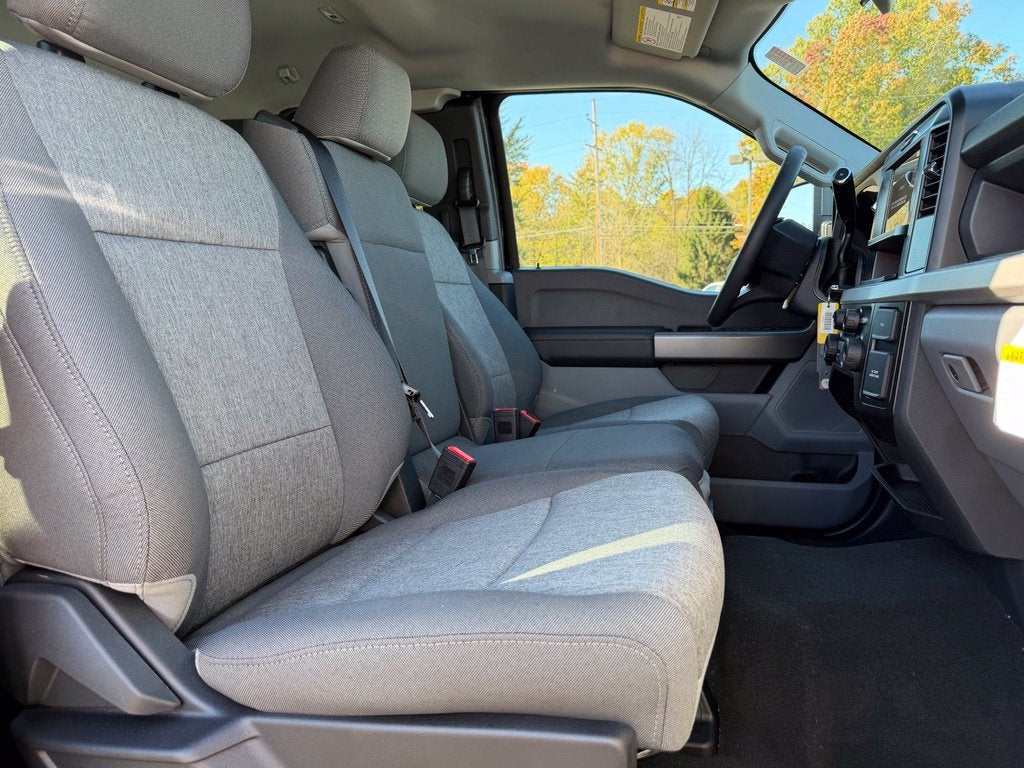 2027 Ford F-250SD XL