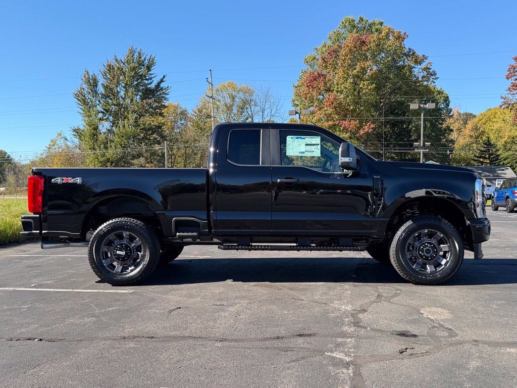 2027 Ford F-250SD XL