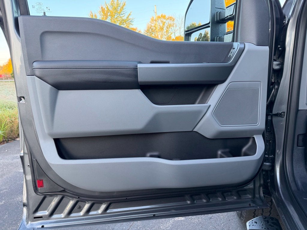 2027 Ford F-250SD XL