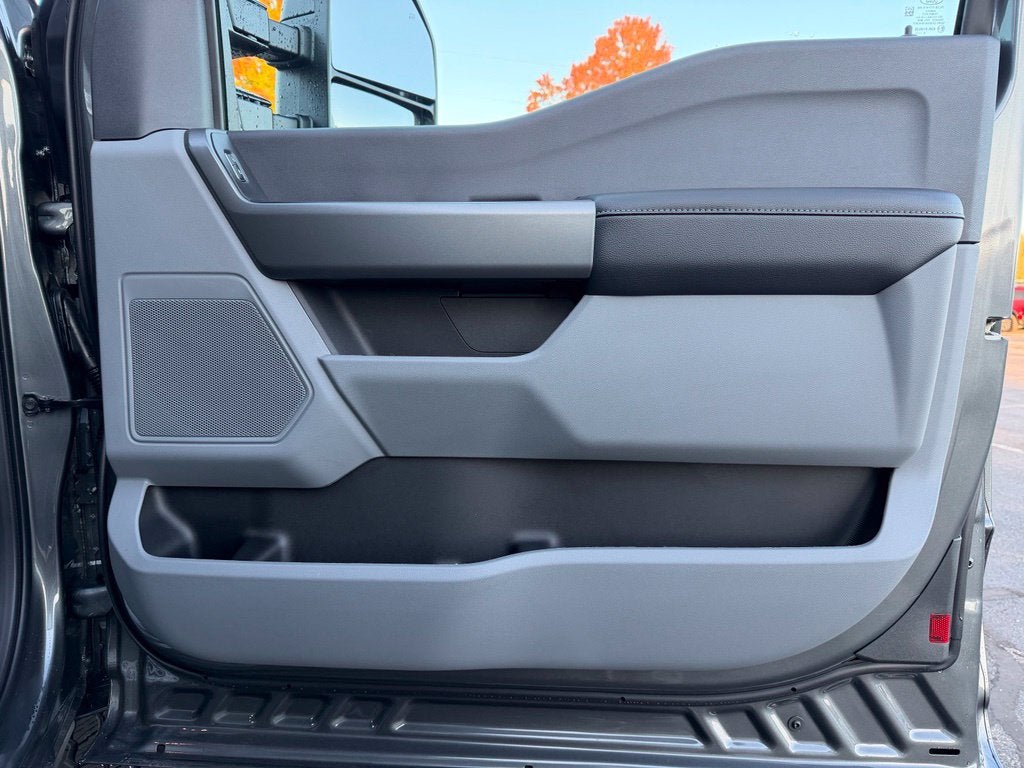 2027 Ford F-250SD XL