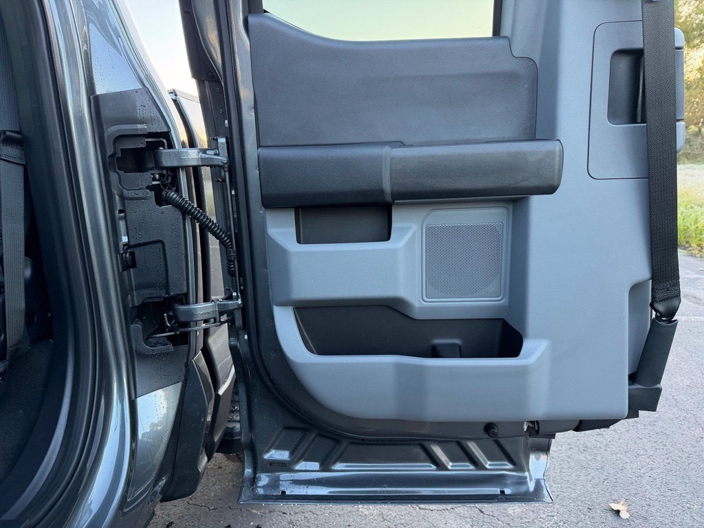 2027 Ford F-250SD XL