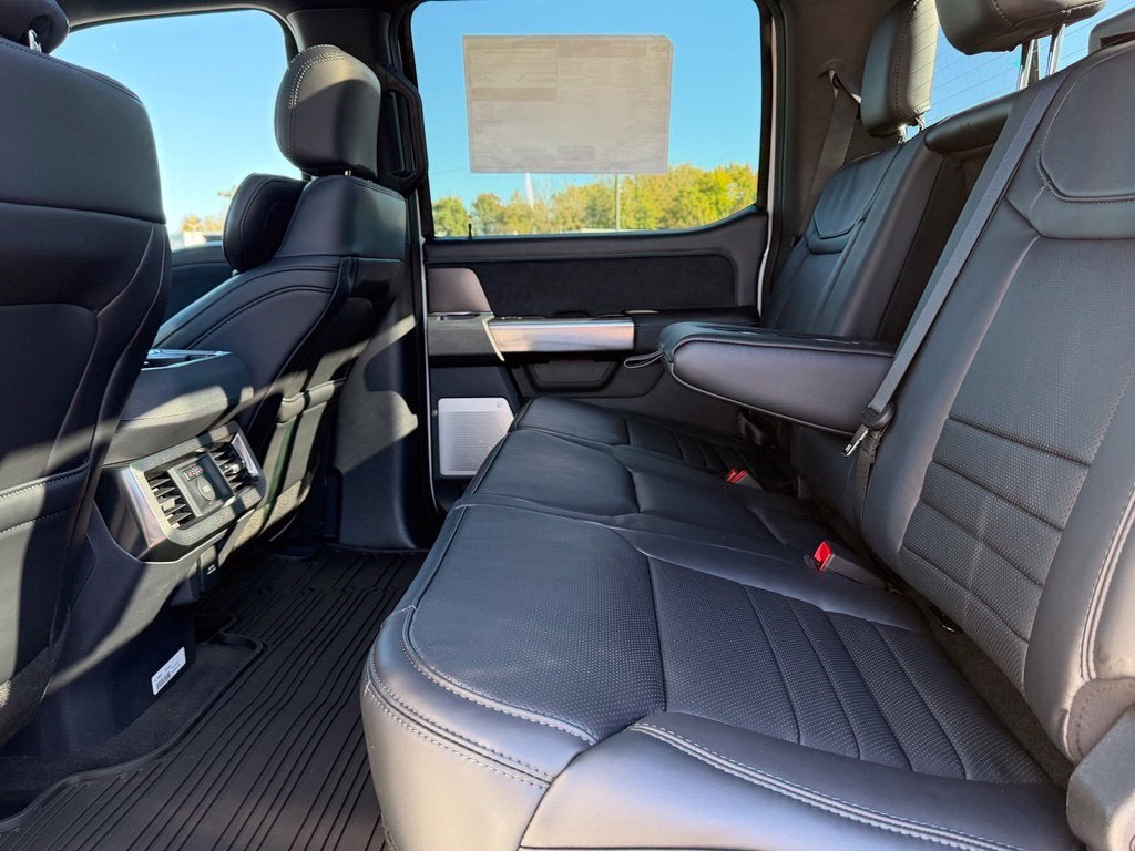 2027 Ford F-250SD Platinum