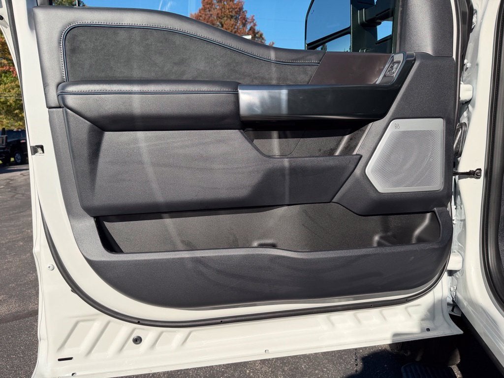 2027 Ford F-250SD Platinum