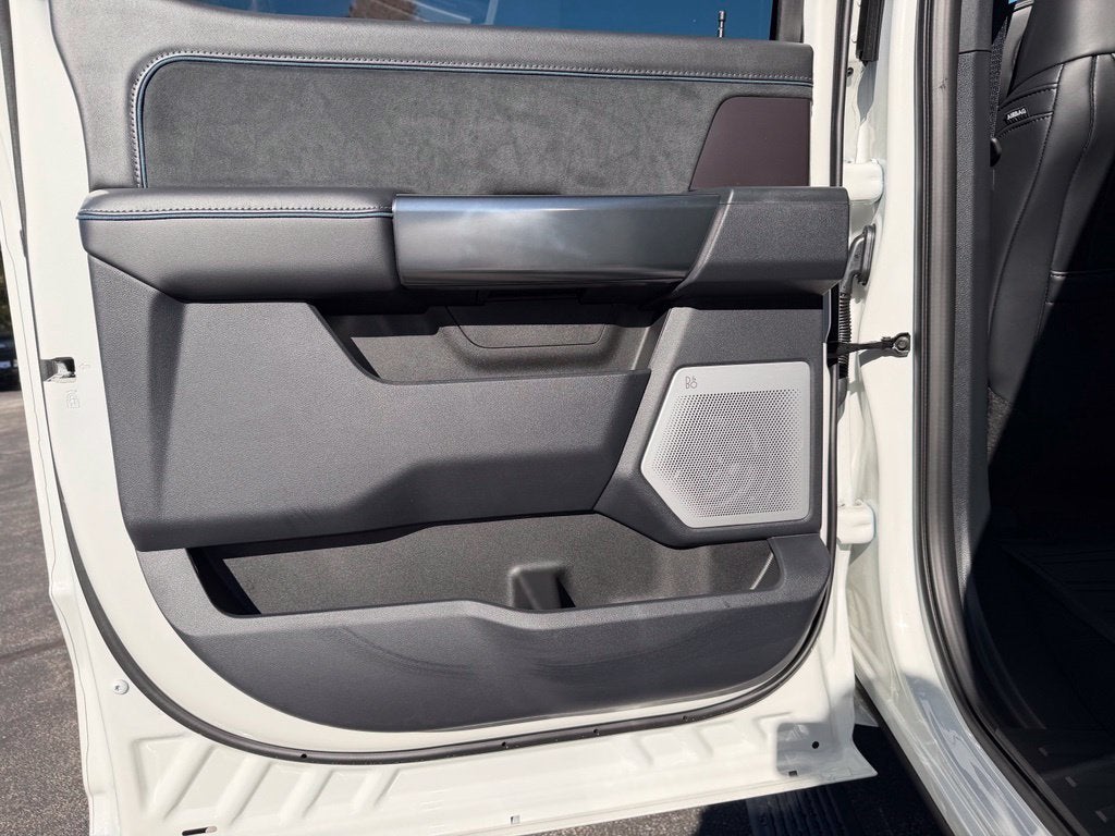 2027 Ford F-250SD Platinum