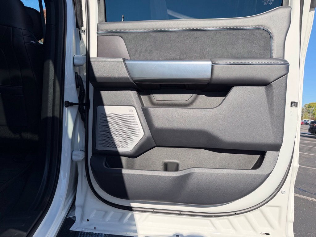 2027 Ford F-250SD Platinum