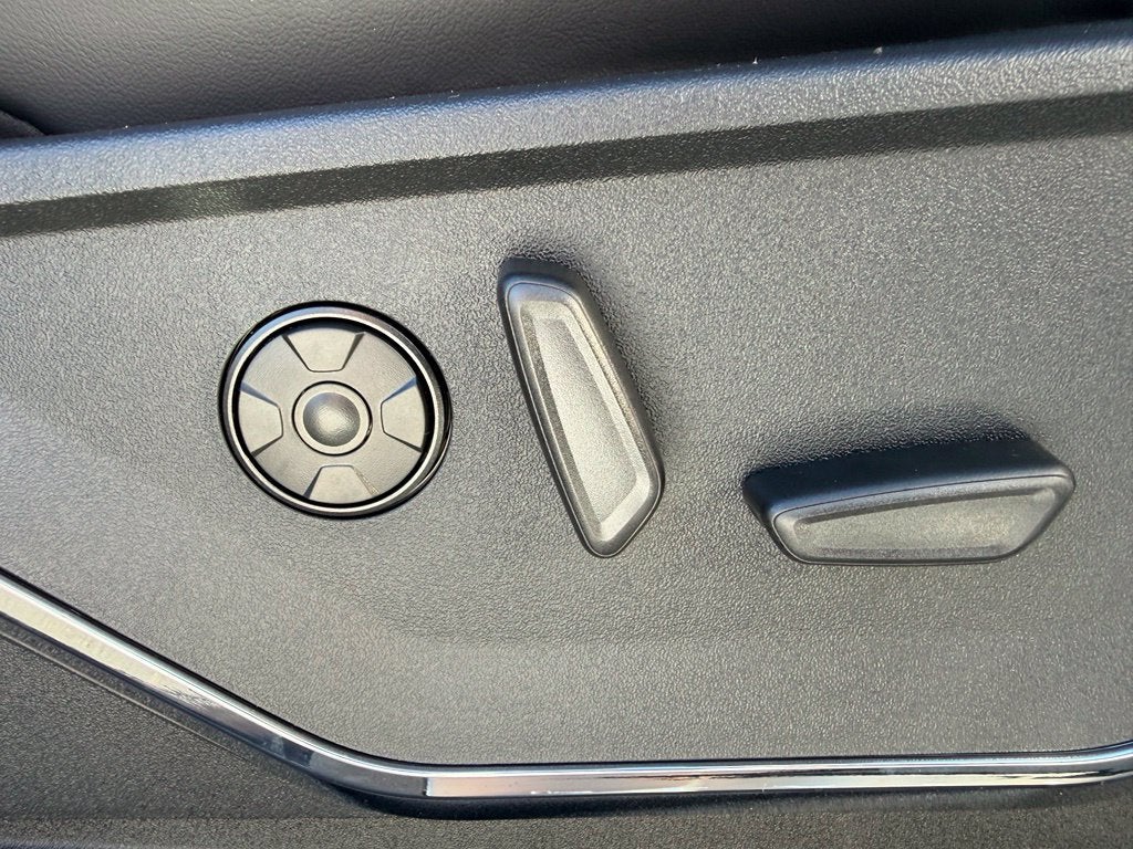 2027 Ford F-250SD Platinum