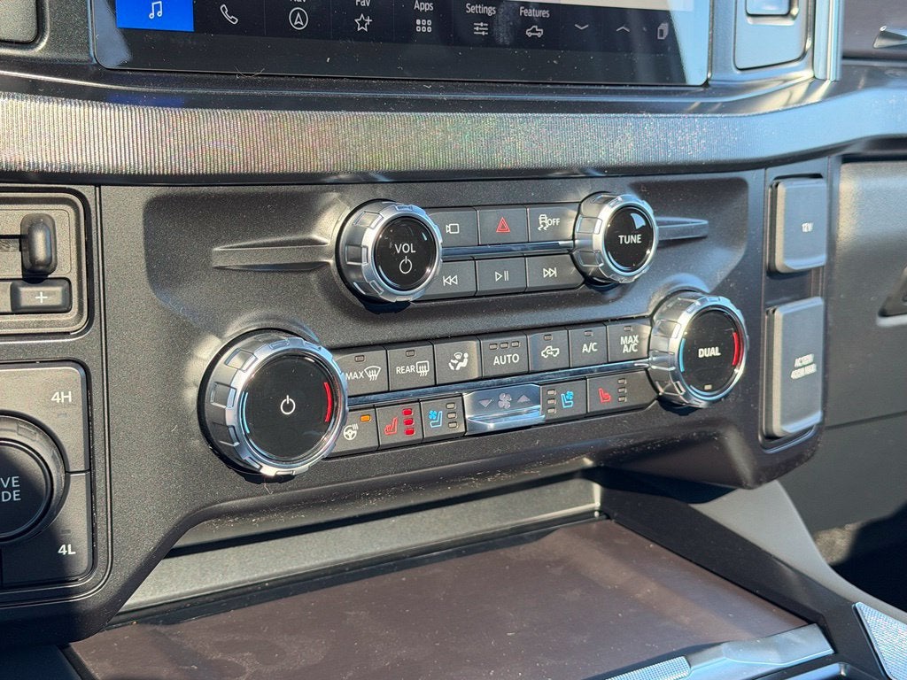 2027 Ford F-250SD Platinum
