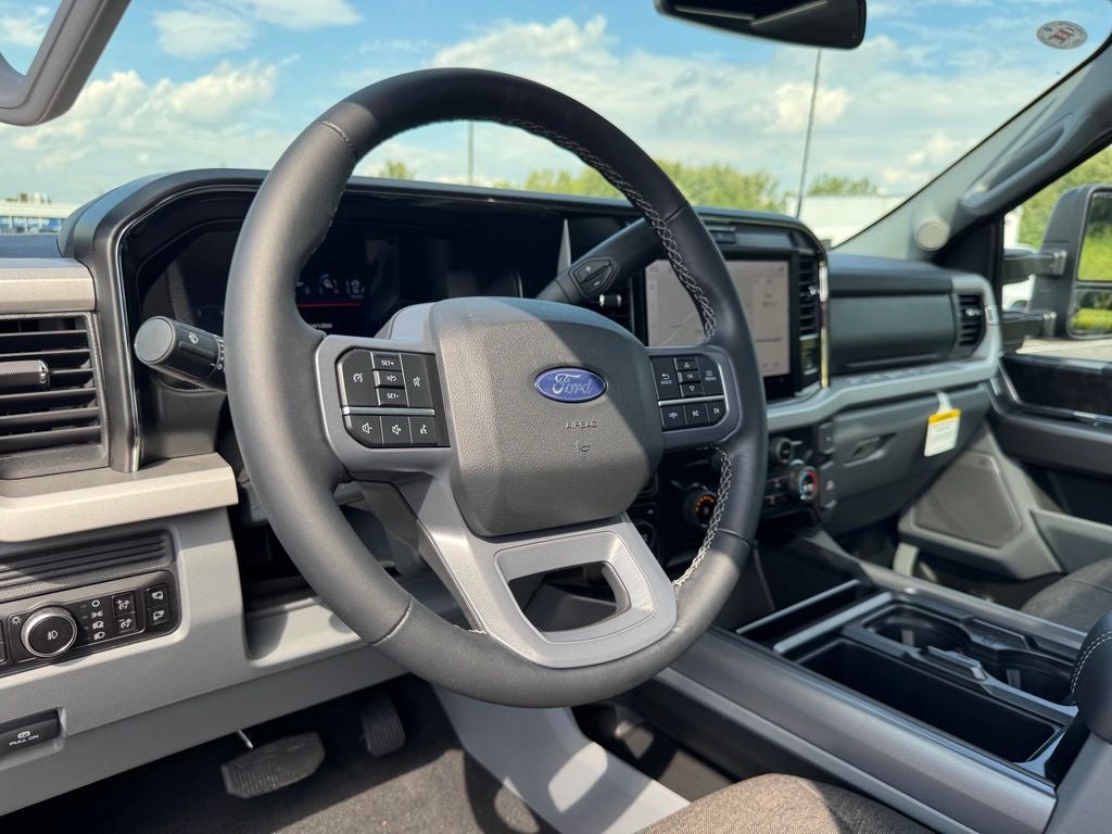 2027 Ford F-250SD XLT