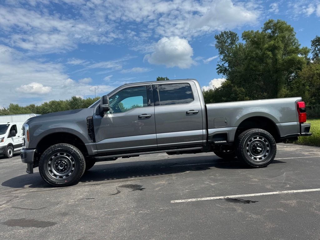 2027 Ford F-250SD XLT