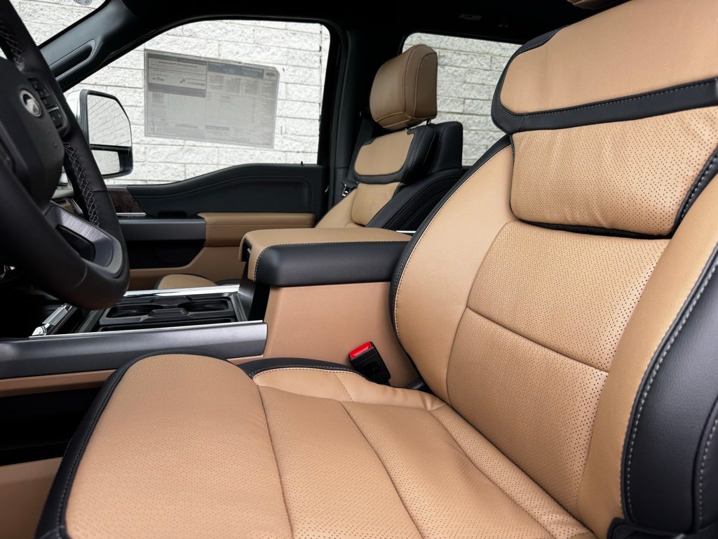 2025 Ford F-350SD Lariat