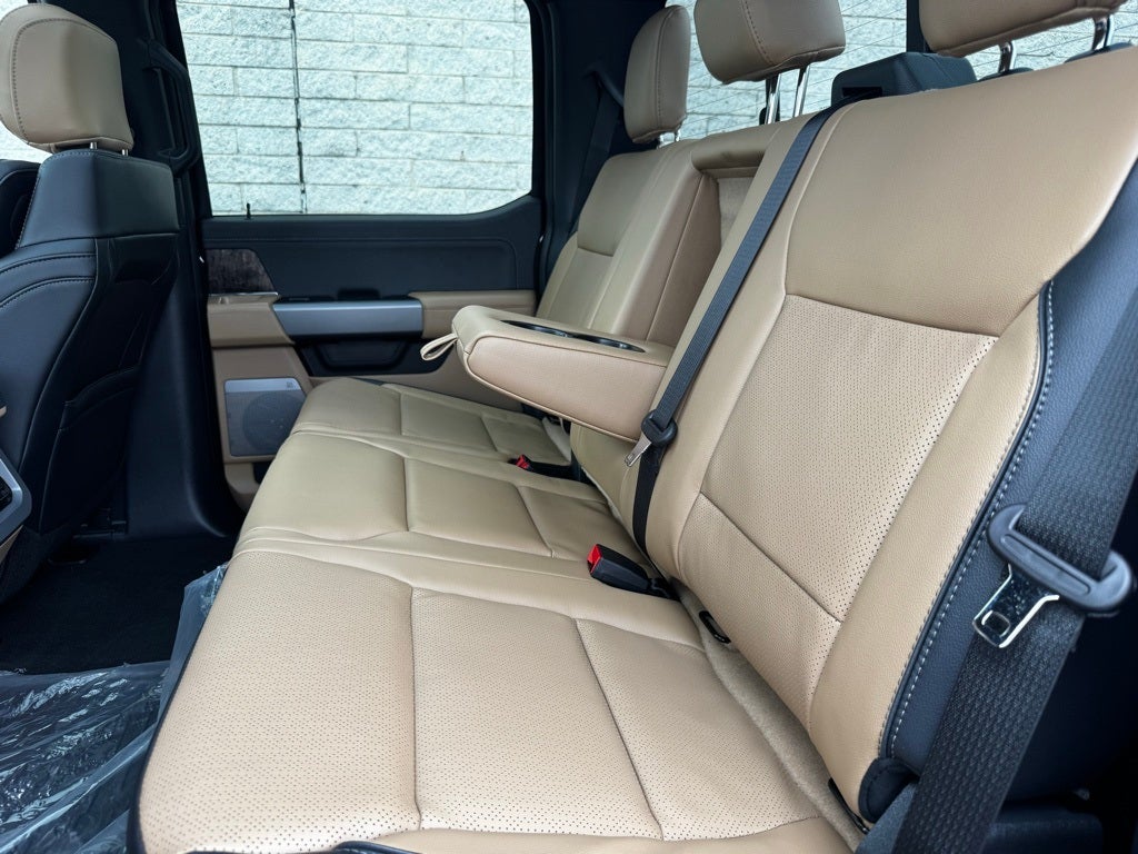 2025 Ford F-350SD Lariat