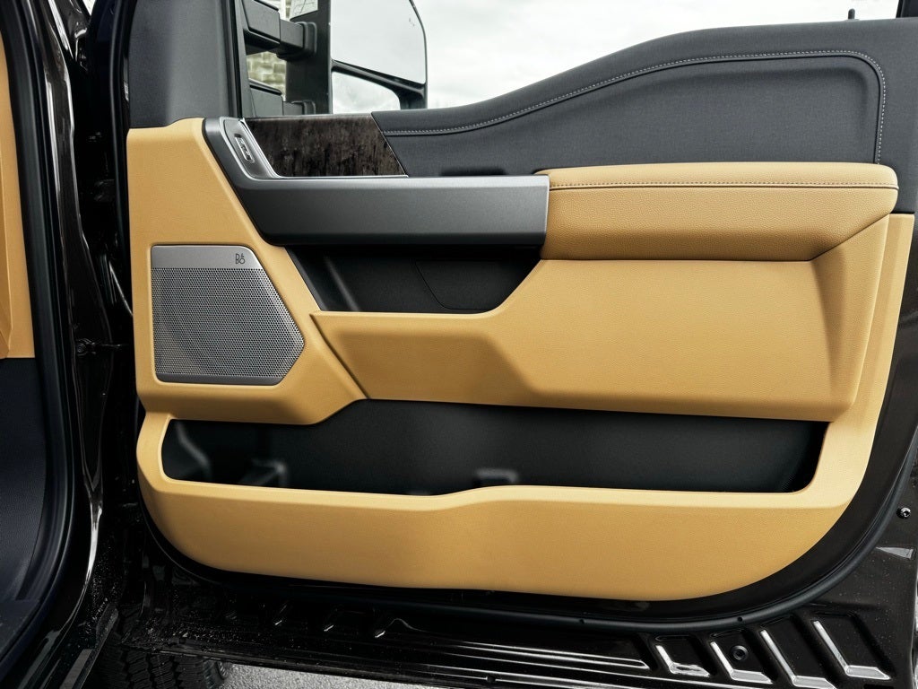 2025 Ford F-350SD Lariat