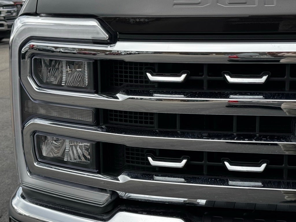 2025 Ford F-350SD Lariat