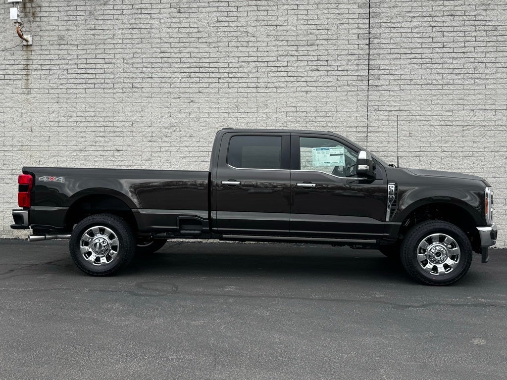 2025 Ford F-350SD Lariat