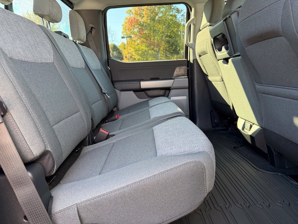 2027 Ford F-350SD XLT