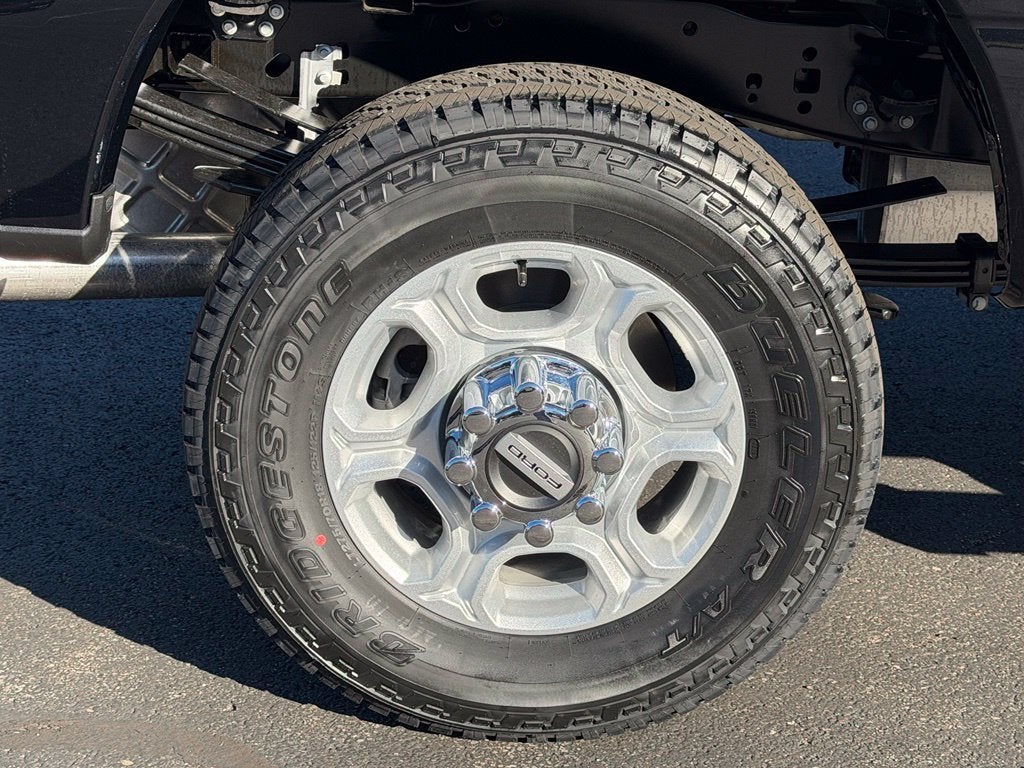 2027 Ford F-350SD XLT