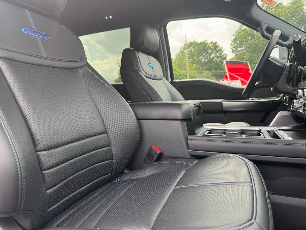 2025 Ford F-350SD Platinum