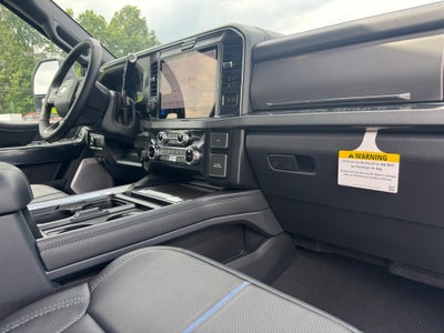 2025 Ford F-350SD Platinum