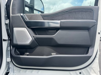 2025 Ford F-350SD Platinum