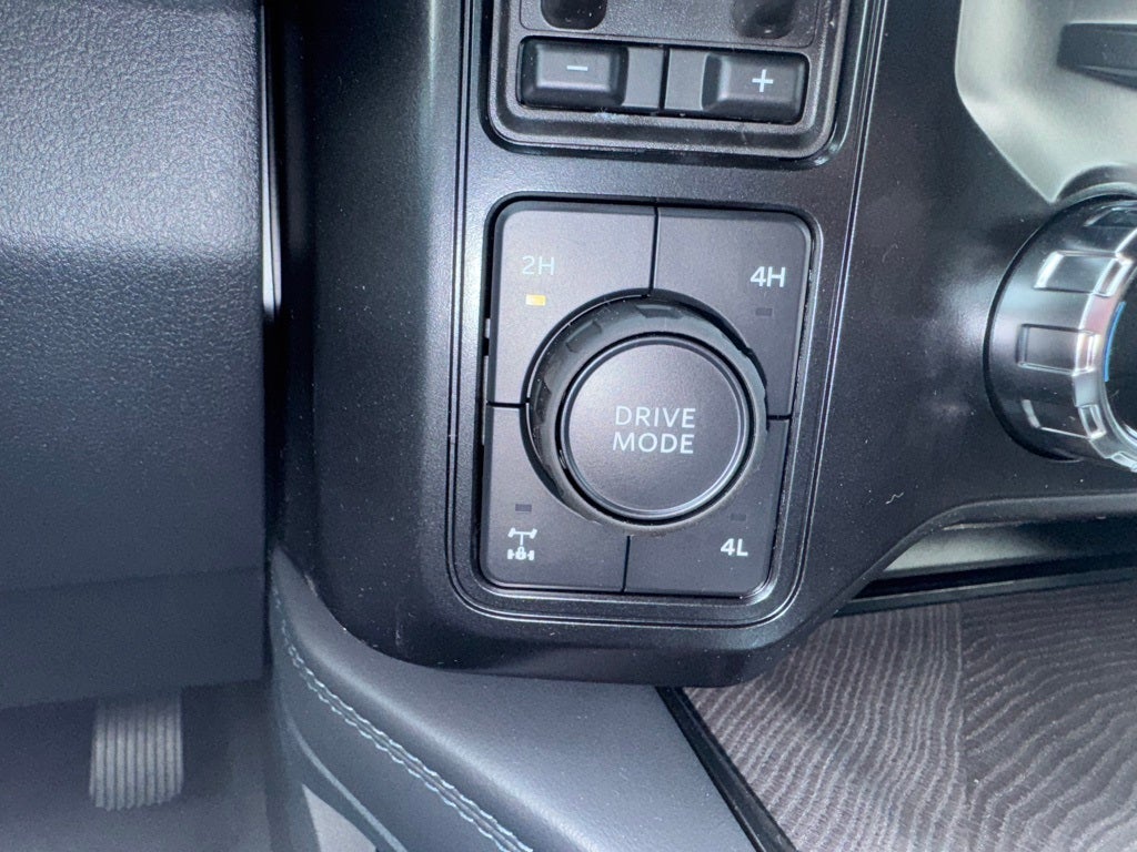 2025 Ford F-350SD Platinum